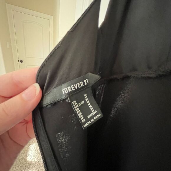 Women’s Black Evening Gown - Picture 3 of 7